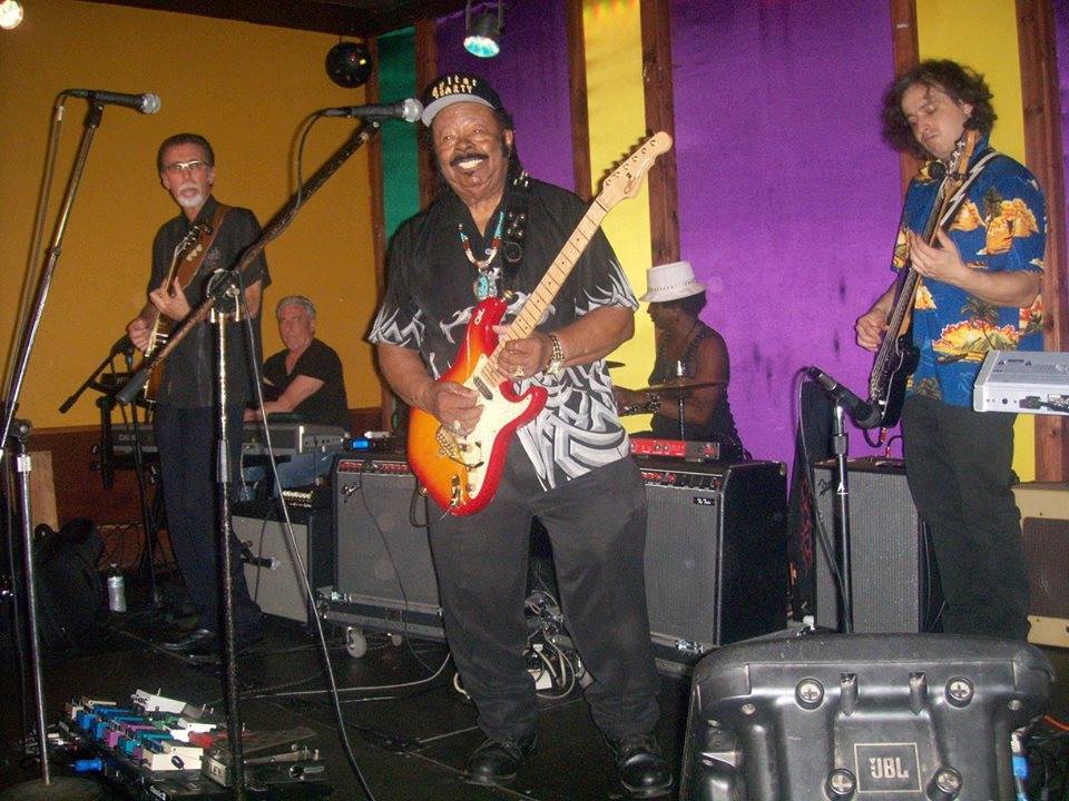 Guitar Shorty pic11